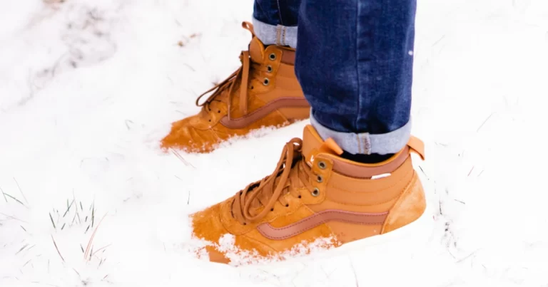How to Stop Faux Leather Boots From Squeaking